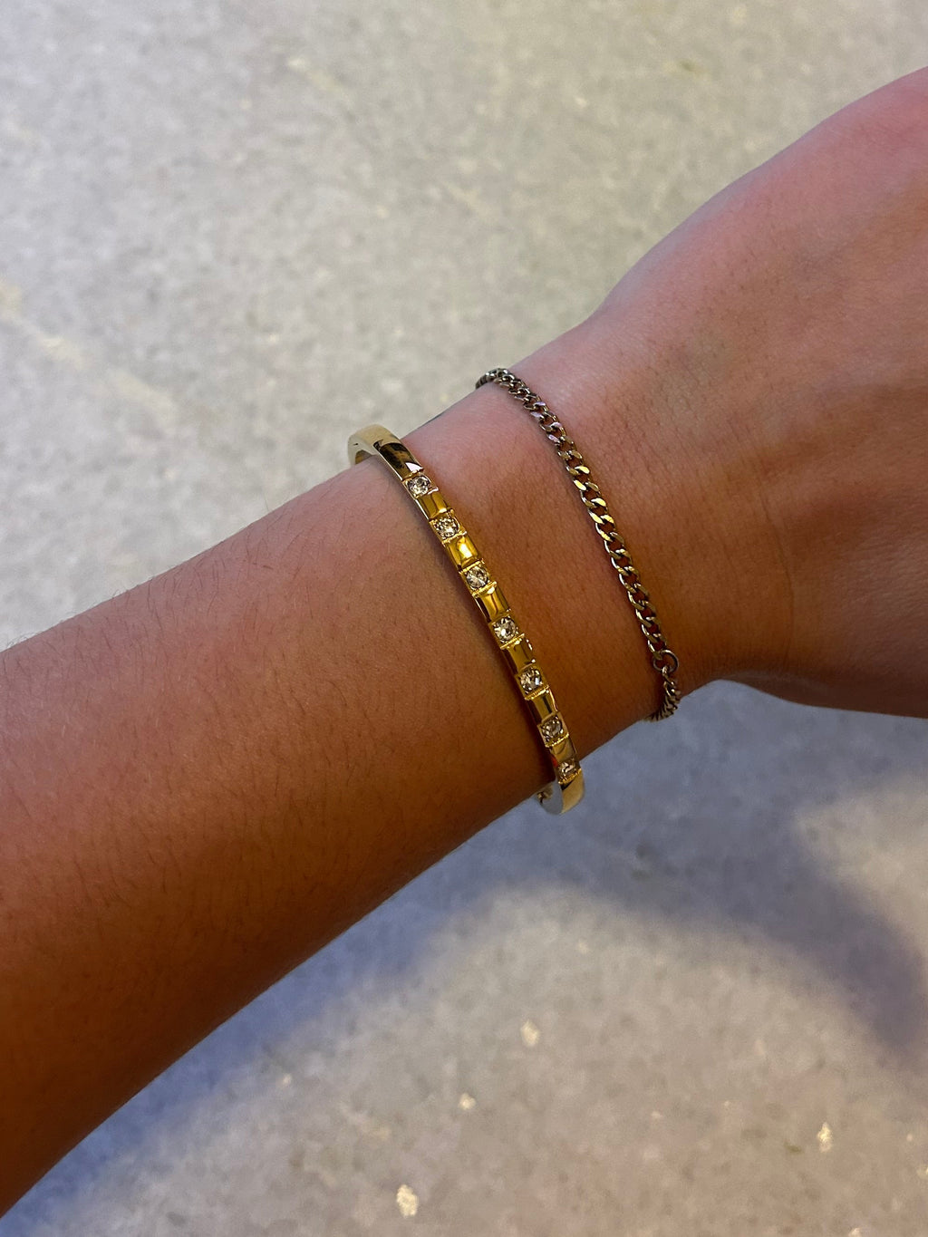 Thin Gems Bracelet