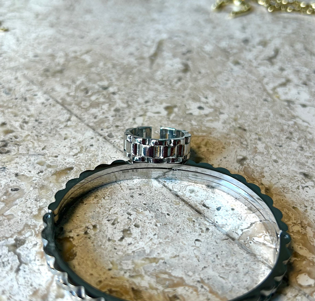 Silver Link ring