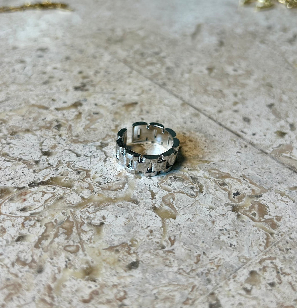 Silver Link ring