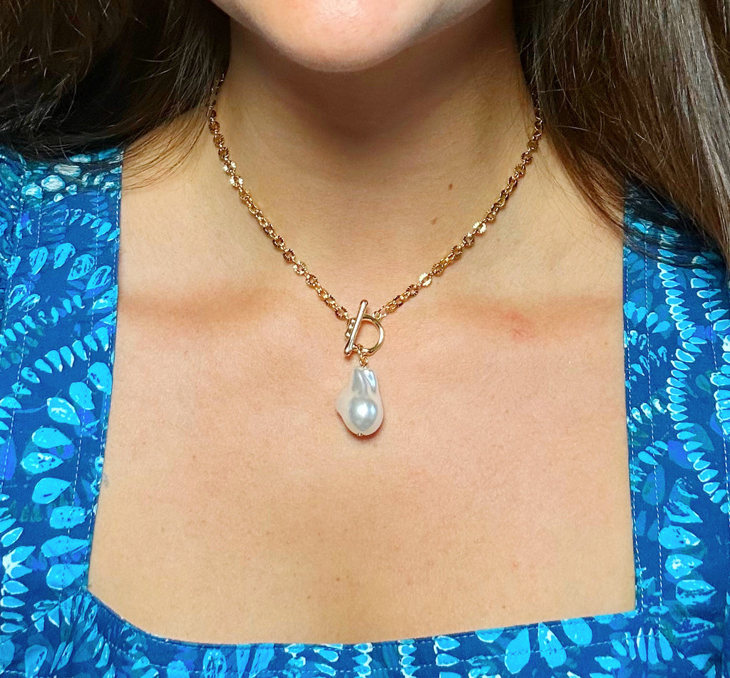 Pearl Clasp Necklace