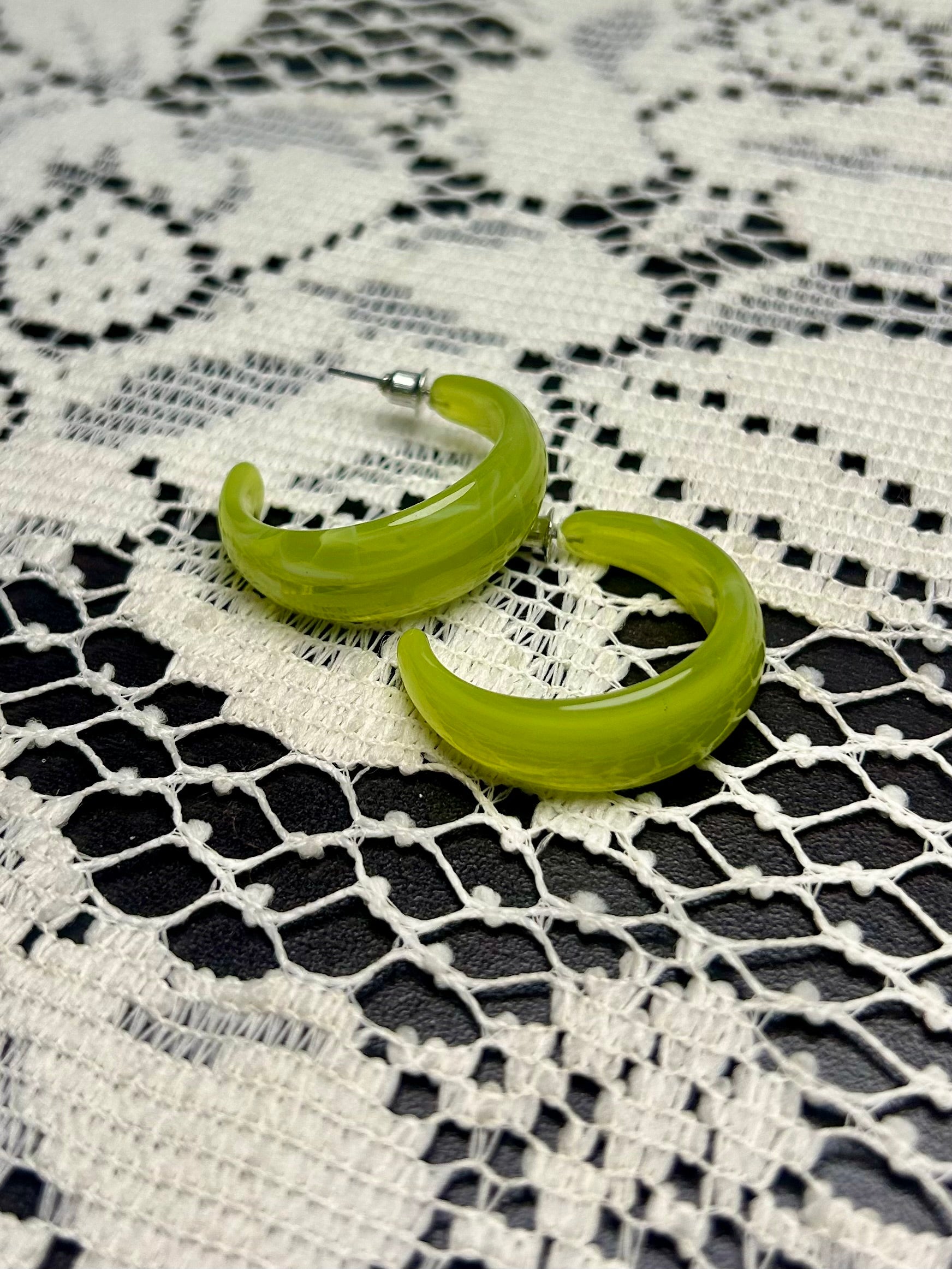 Resin hoops