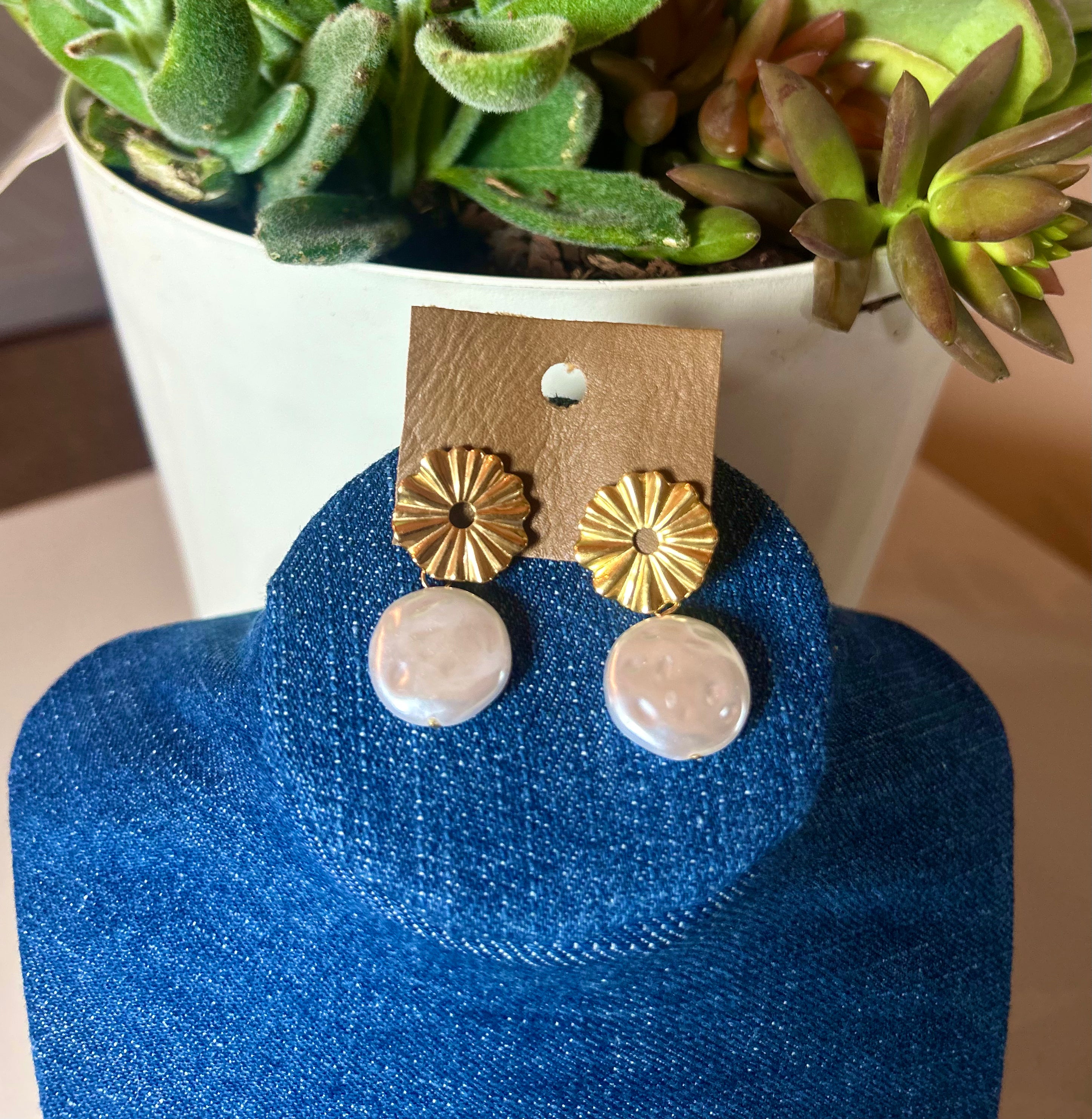 Flower Shaped stud