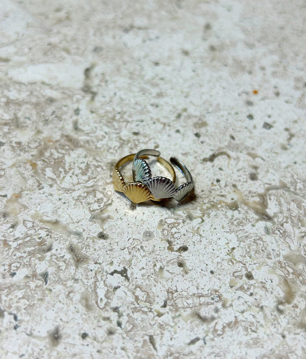 Three Shelled Ring