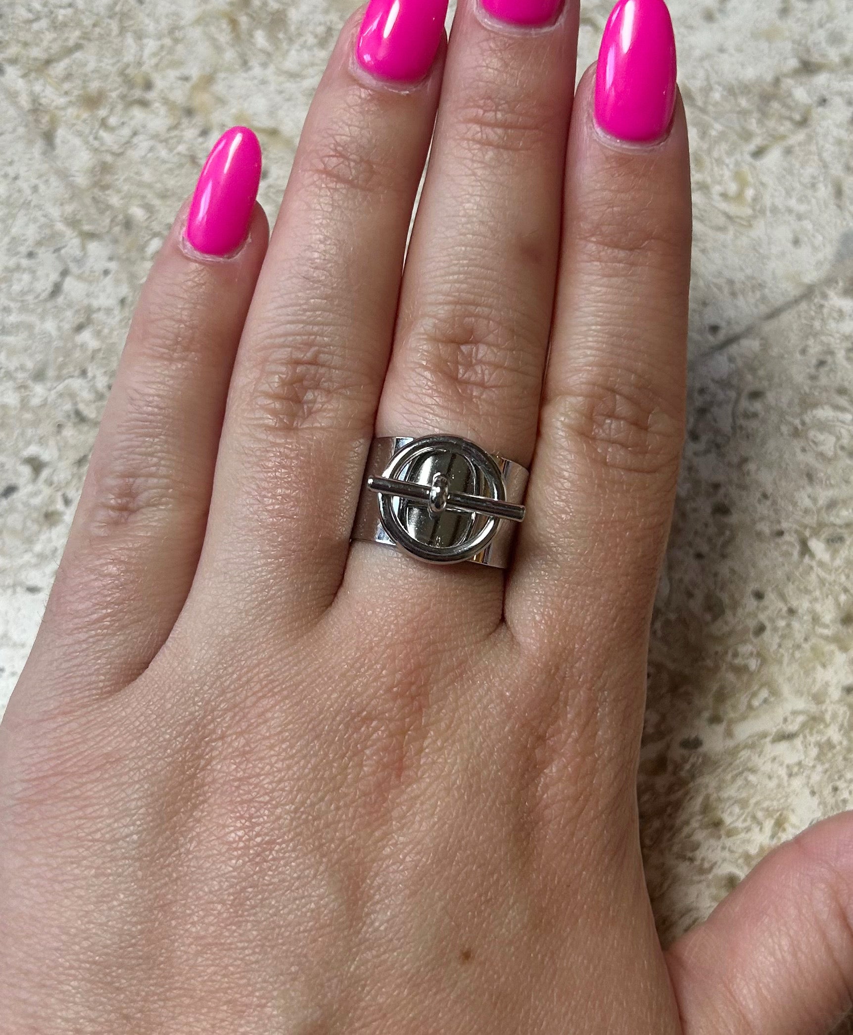 Circle Bar Ring